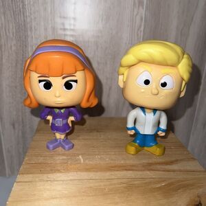 Scooby-Doo Fred and Daphne Bobble Head toys Figures McDonalds Happy Meal 2021